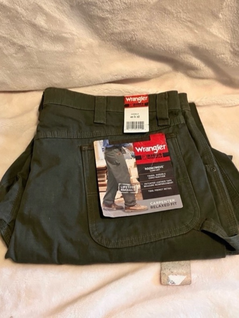 Workwear by Wrangler Men's Carpenter Relaxed Fit Pants - Loden Green 40 x 32